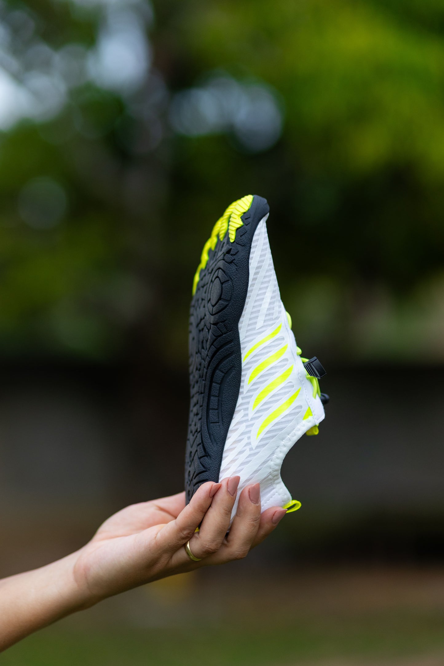 Tênis Superleve Hay- Branco com Neon