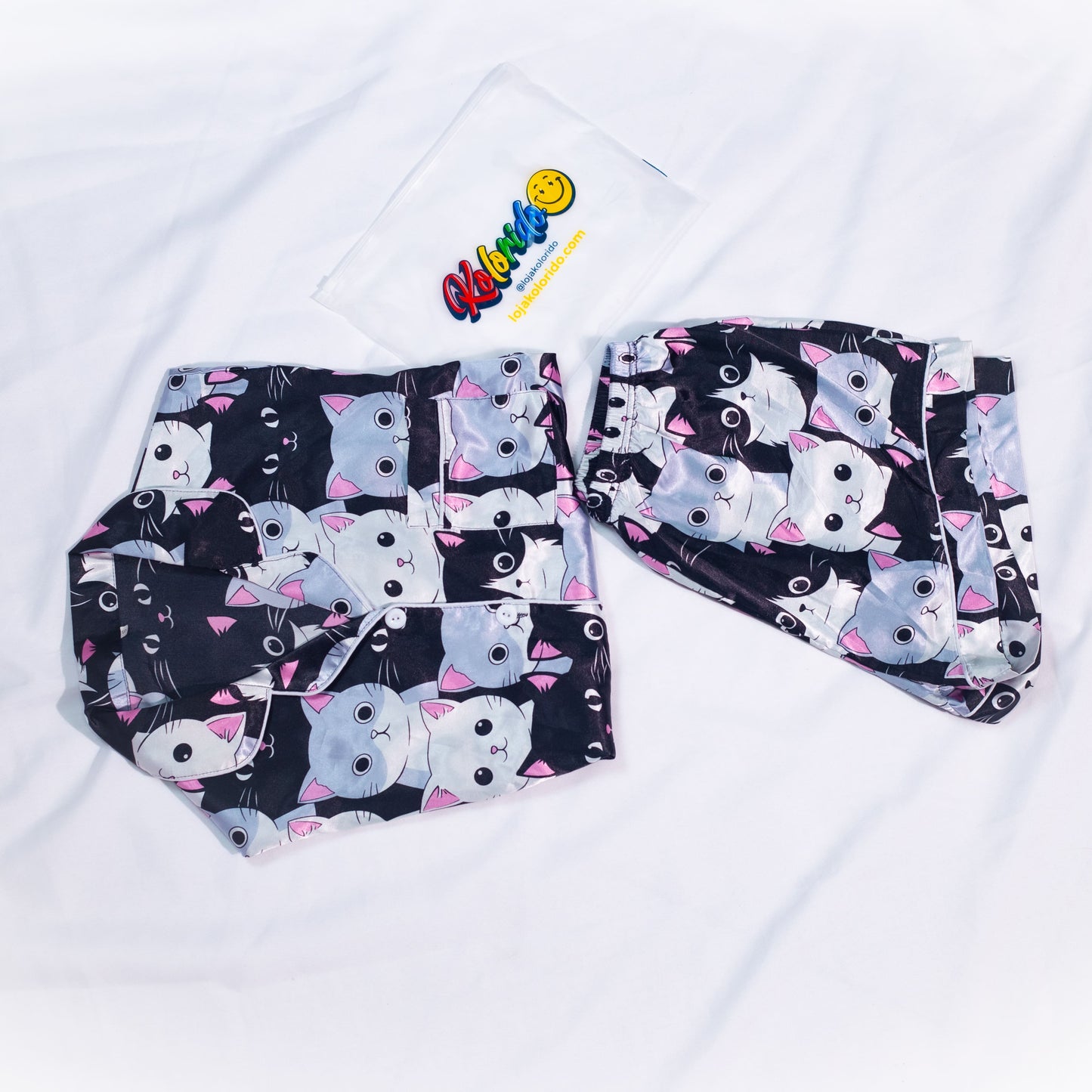 Pijama Americano Cetim Gatinho Preto e Branco